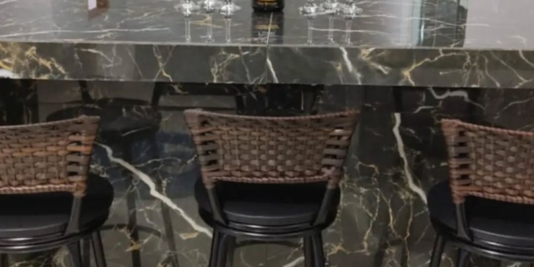 Espaço de convivência e lazer para famílias em Alter do Chão