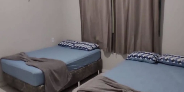 Área de lazer com piscina em casa de alto padrão em Alter do Chão